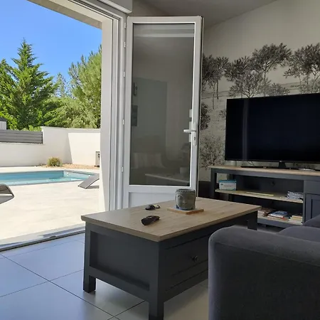 Hébergement de vacances Maison Neuve A Avec Piscine Chauffee, Jardin, Et Proche - Fr-1-323-409 Saint-Jean-de-Monts