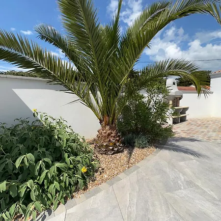 Maison Neuve A Avec Piscine Chauffee, Jardin, Et Proche - Fr-1-323-409 * Saint-Jean-de-Monts